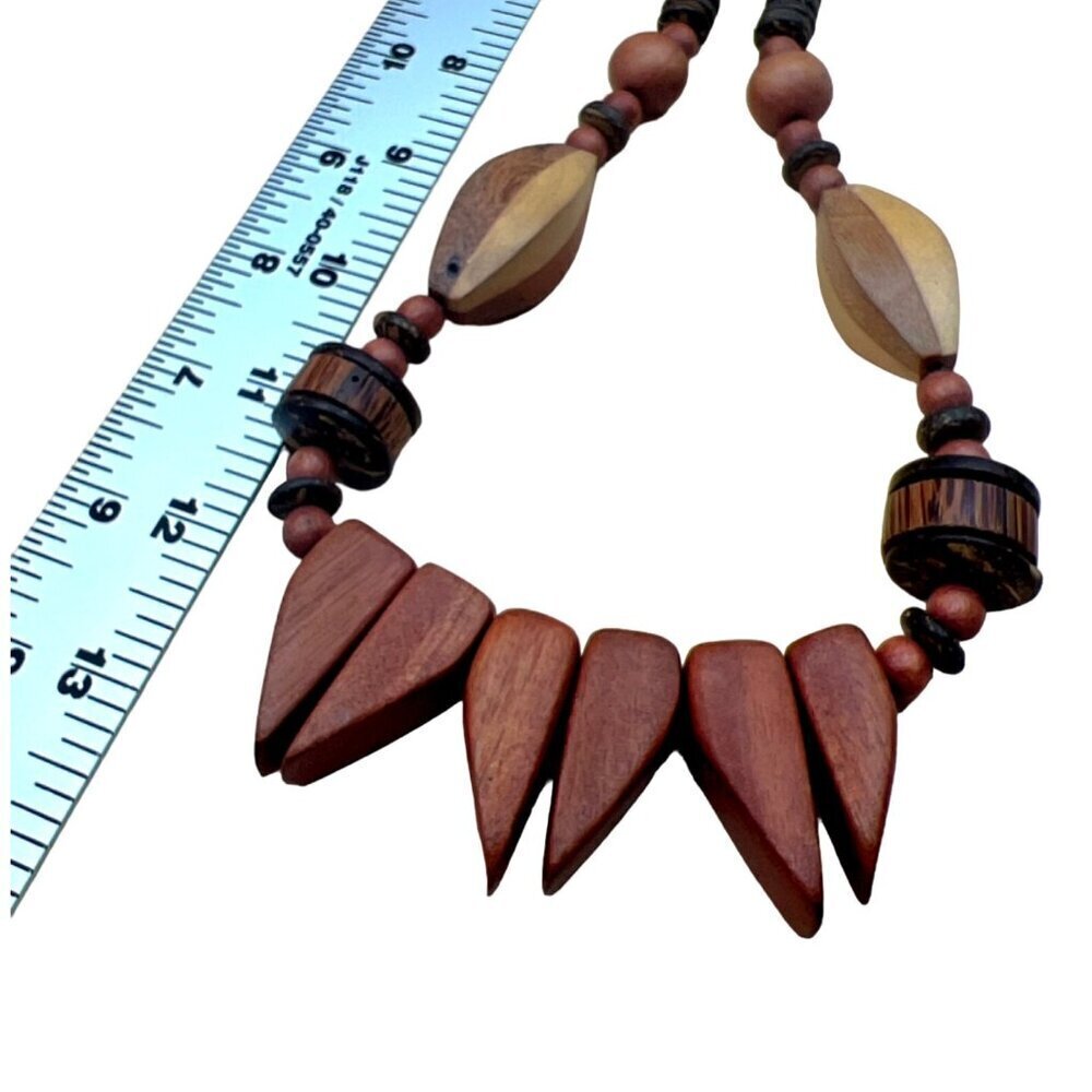 Vintage Bohemian Wooden Beaded Necklace. C19 - Picture 11 of 12